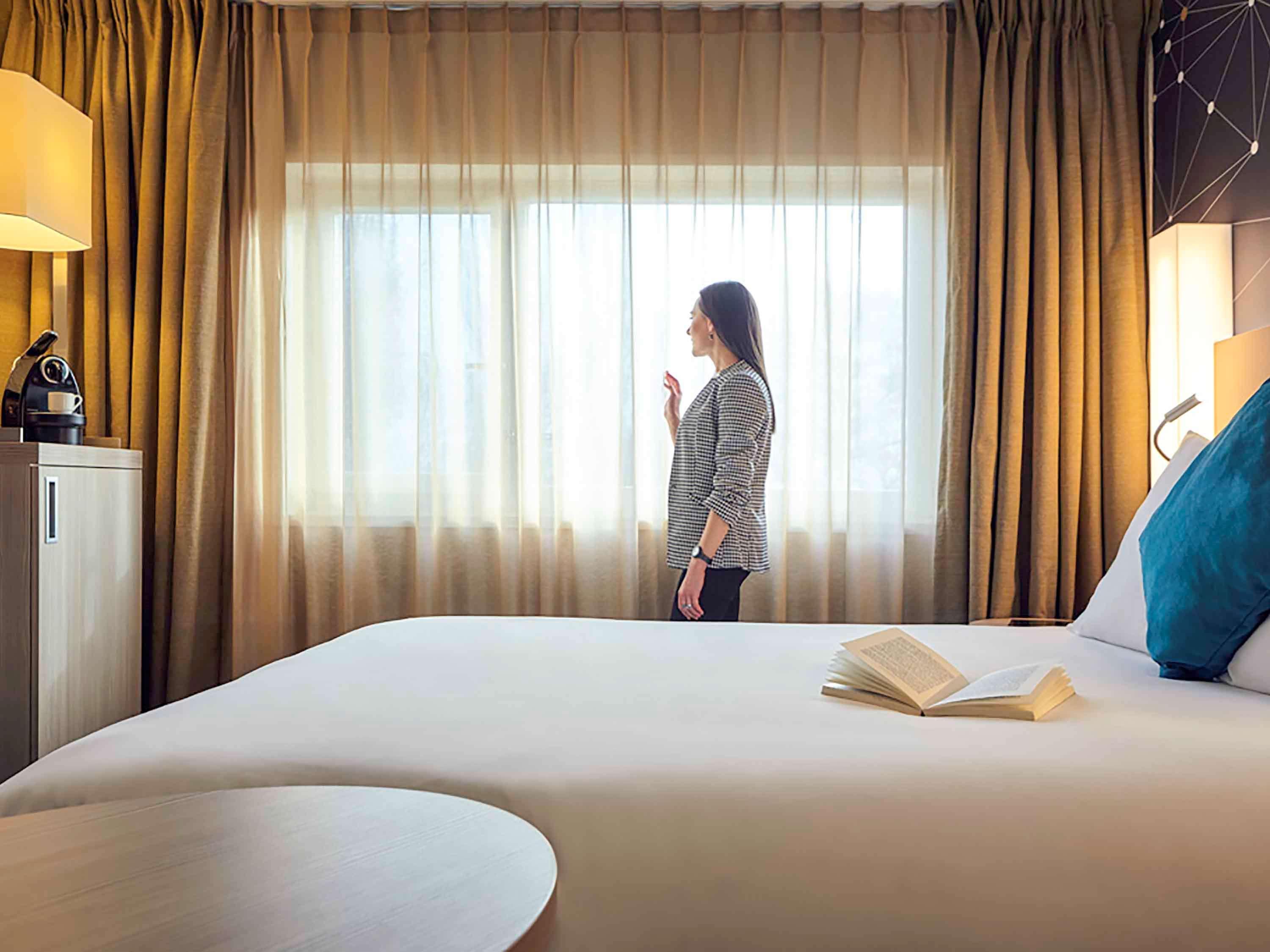 Mercure Paris Sud Les Ulis-Courtaboeuf Экстерьер фото