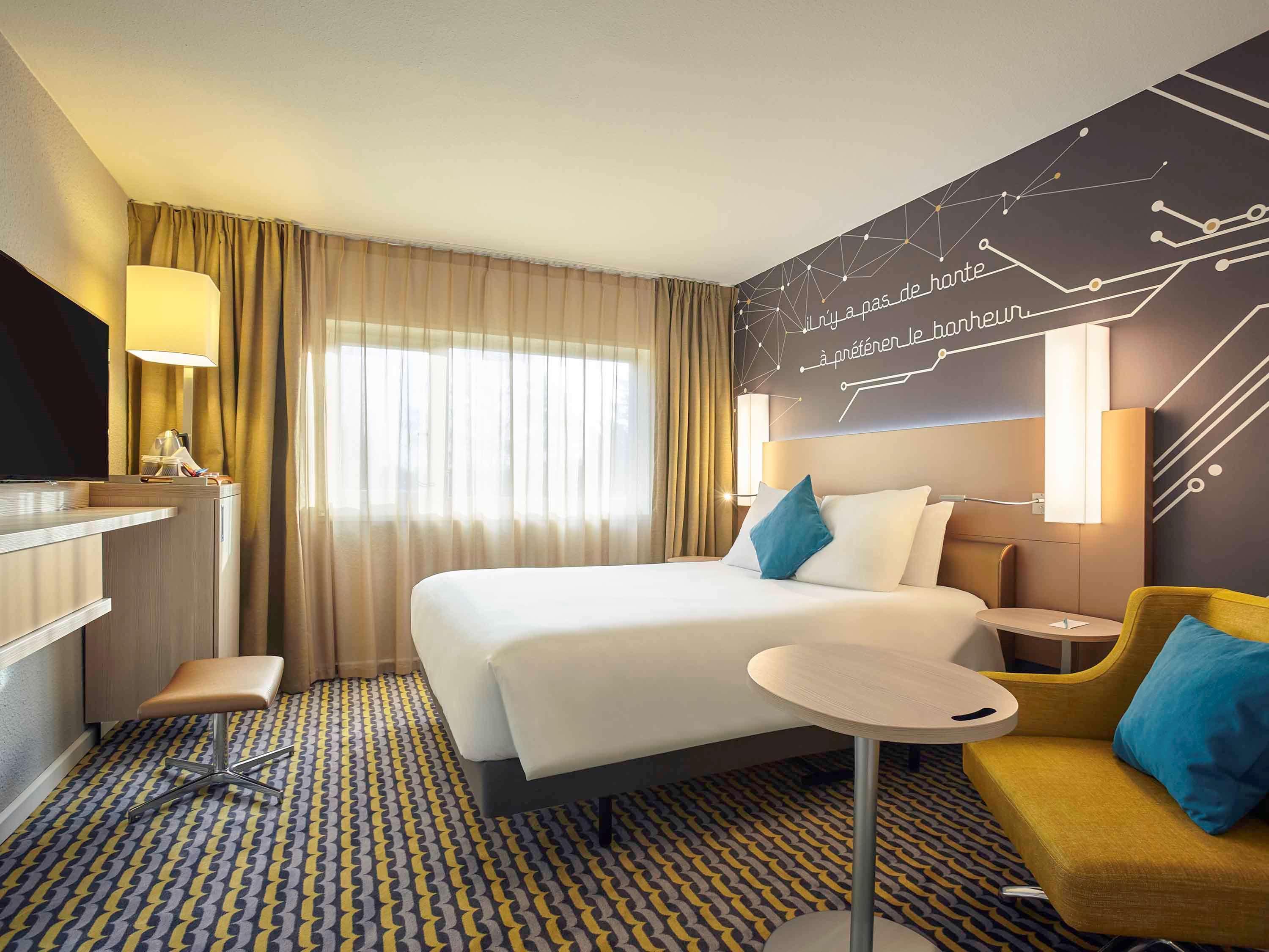 Mercure Paris Sud Les Ulis-Courtaboeuf Экстерьер фото