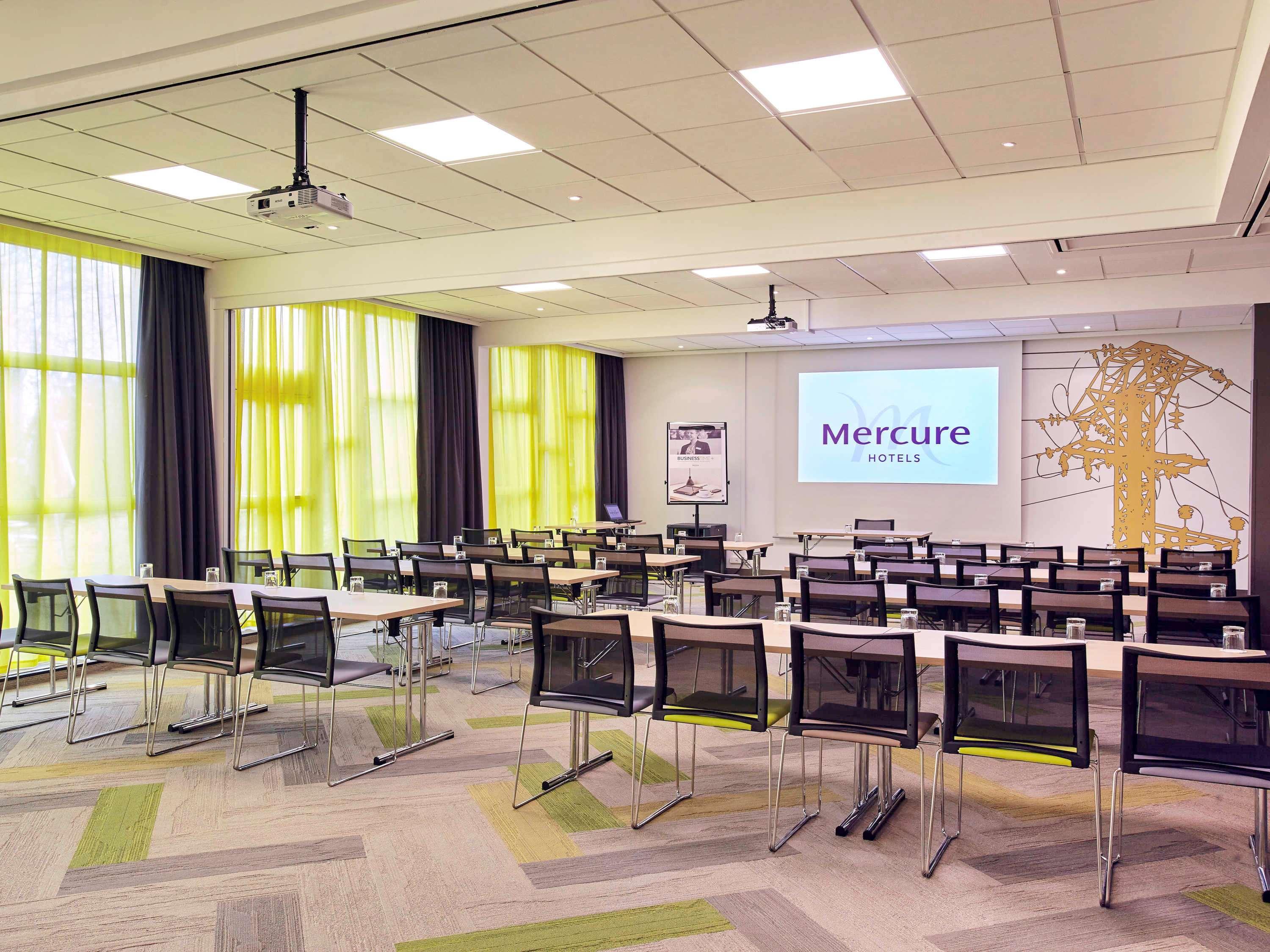 Mercure Paris Sud Les Ulis-Courtaboeuf Экстерьер фото