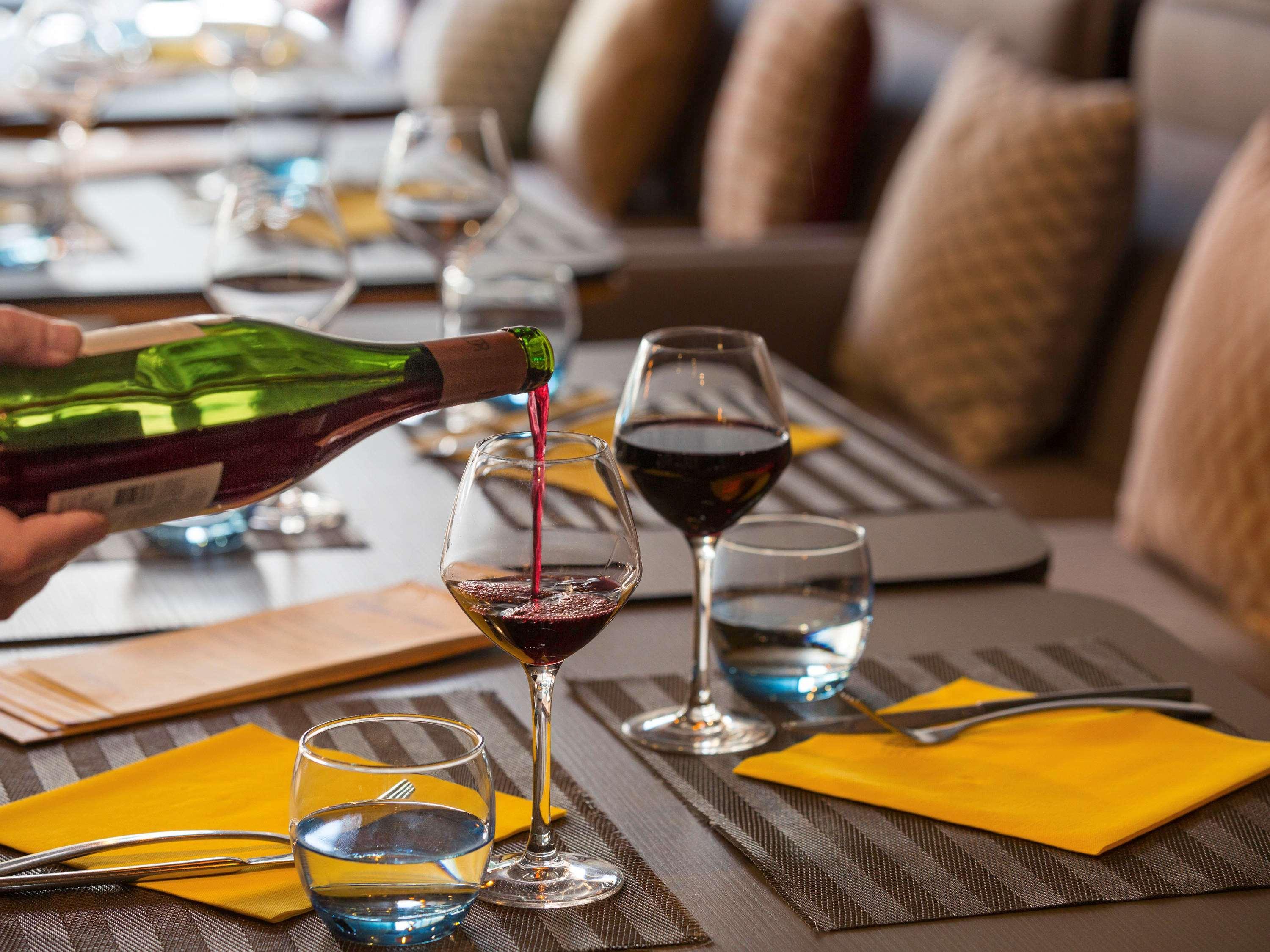 Mercure Paris Sud Les Ulis-Courtaboeuf Экстерьер фото